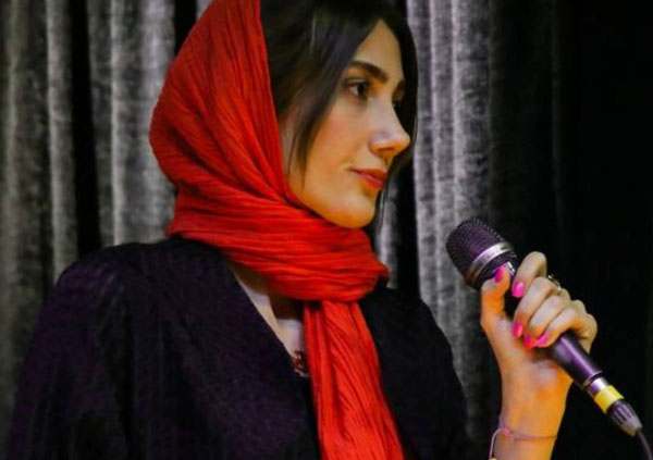 فرناز-کاظم-لو-آموزش-صدا-سازی-آواز-پاپ-در-بهترین-آموزشگاه-1-موسیقی-شمال-تهران